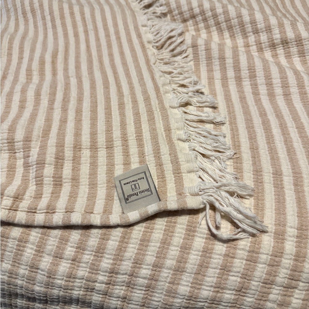Texteis Penedo Cotton Tan Cream Striped Throw Blanket - Picture 2 of 5
